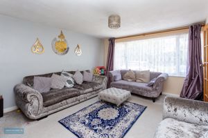 Sitting Room- click for photo gallery
